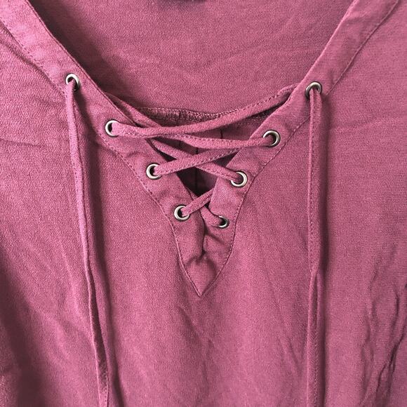 Torrid Women's Maroon Long Sleeve Lace-Up 100% Rayon Blouse Size 0 (Large) - Picture 3 of 8